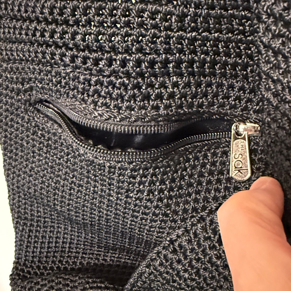 The Sak Women’s Black Crocheted Slingback Crossbody - Deep Pocket / Brand NWT - Picture 8 of 9